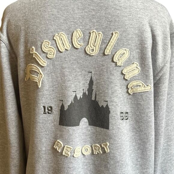 2024 Disneyland Vintage Castle Gray Embroidered Pullover Hoodie Adult S - Picture 8 of 10